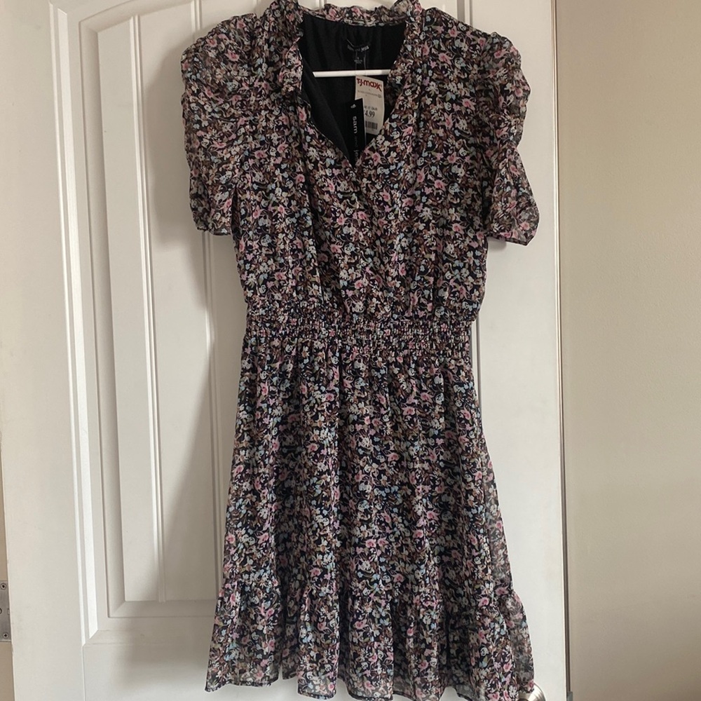 Women’s dress